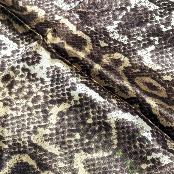 Vintage Snakeskin Animal Print Square Scarf 26" x 26-1/2" Brown, Tannish Golden - Picture 7 of 7